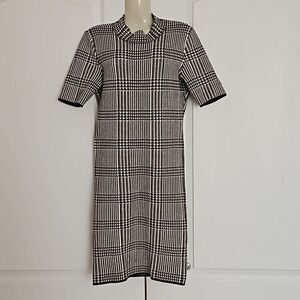 Chaps Women's Petite Houndstooth Sweater Pencil Midi Dress